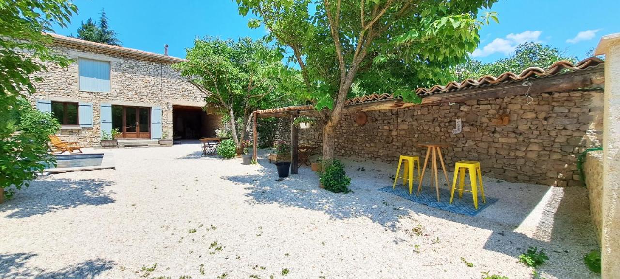 Mazet En Provence Pour 4, Piscine Chauffee Privee, Jardin Clos Prive, Barbecue, Chiens Admis Sainte-Jalle Exteriér fotografie